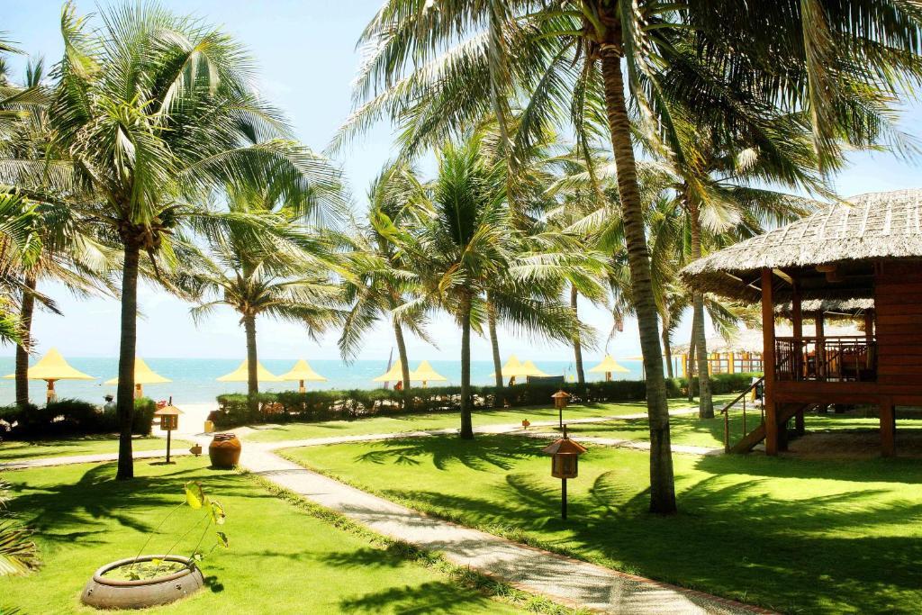 Coco Beach Resort Phan Thiet Exterior photo